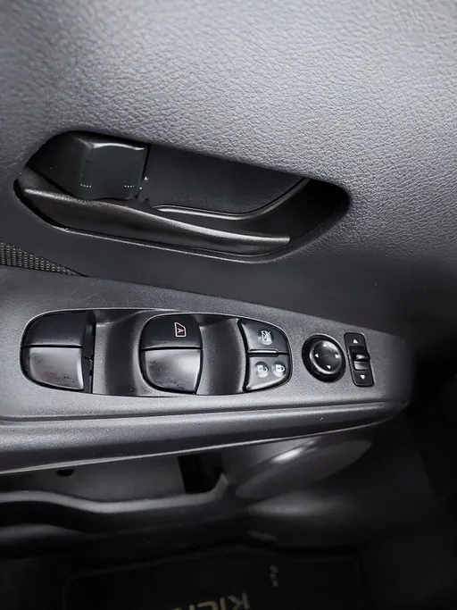 2024 نيسان Kicks S 