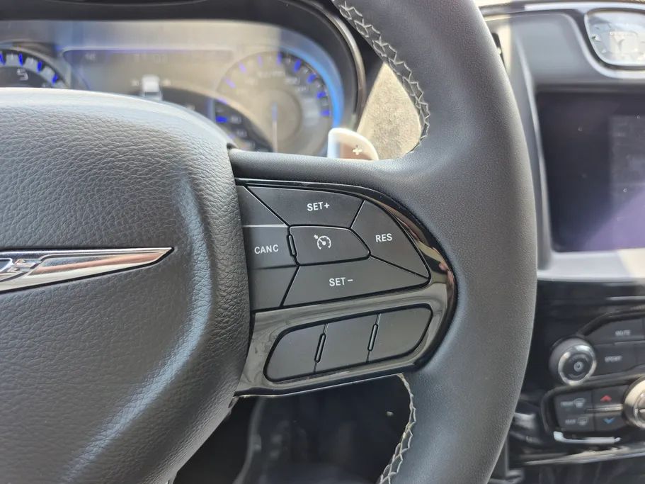 2023 Chrysler 300 S 