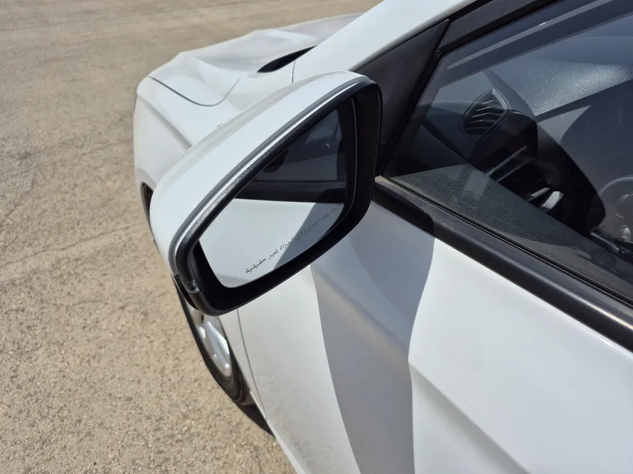 2025 MG 5 STD 