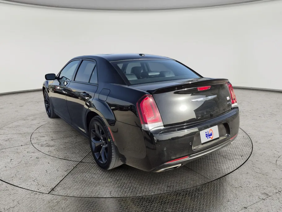 كرايسلر 300 S 2023 