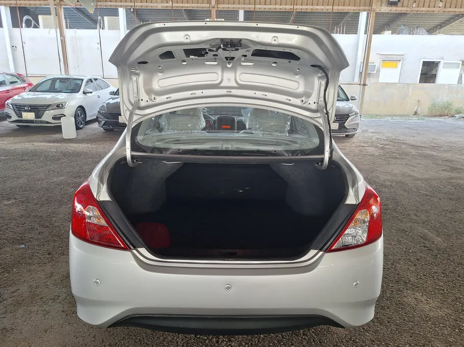 2024 Nissan Sunny Classic 