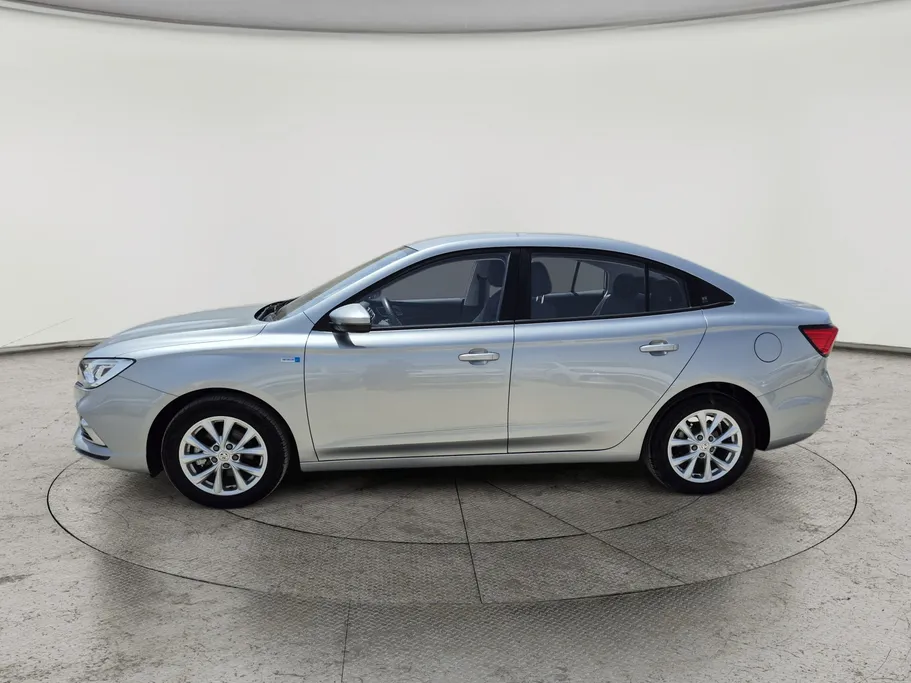 2025 MG 5 STD 