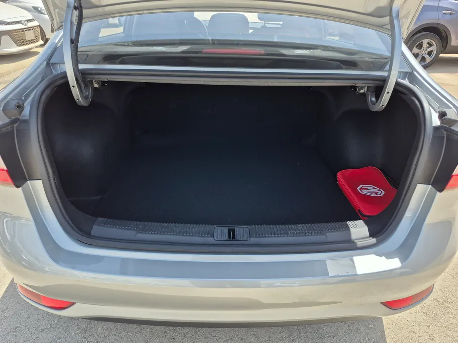 2025 MG 5 STD 