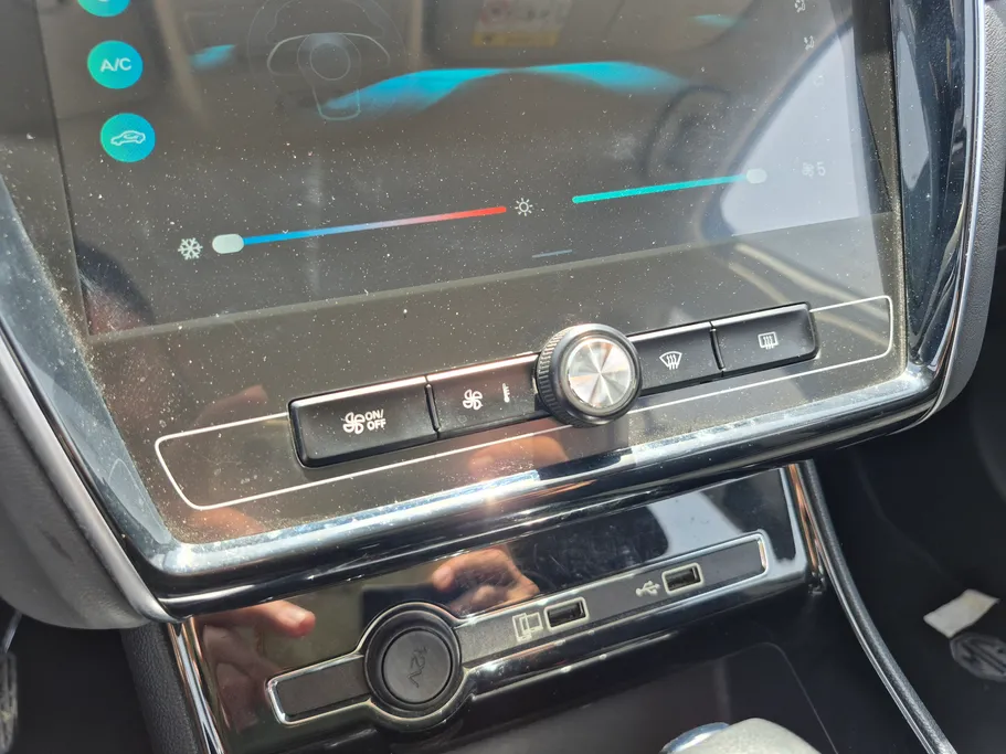 2025 MG 5 STD 