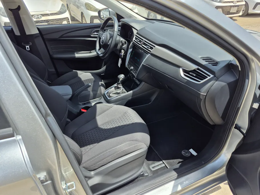 2025 MG 5 STD 