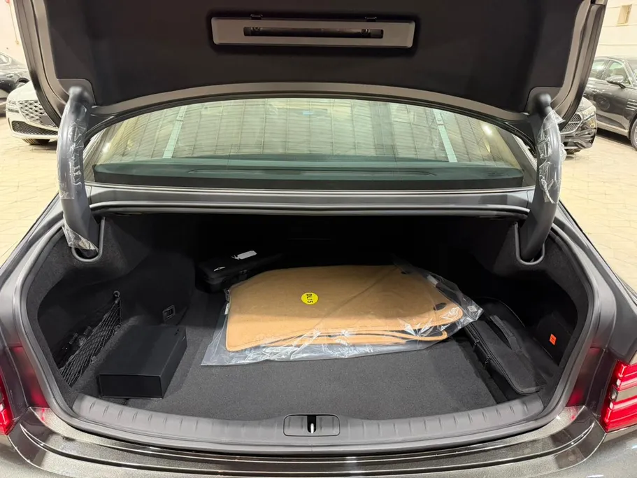 2026 Genesis G80 Platinum 