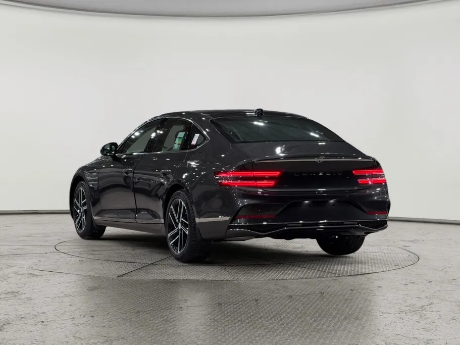 2026 Genesis G80 Platinum 