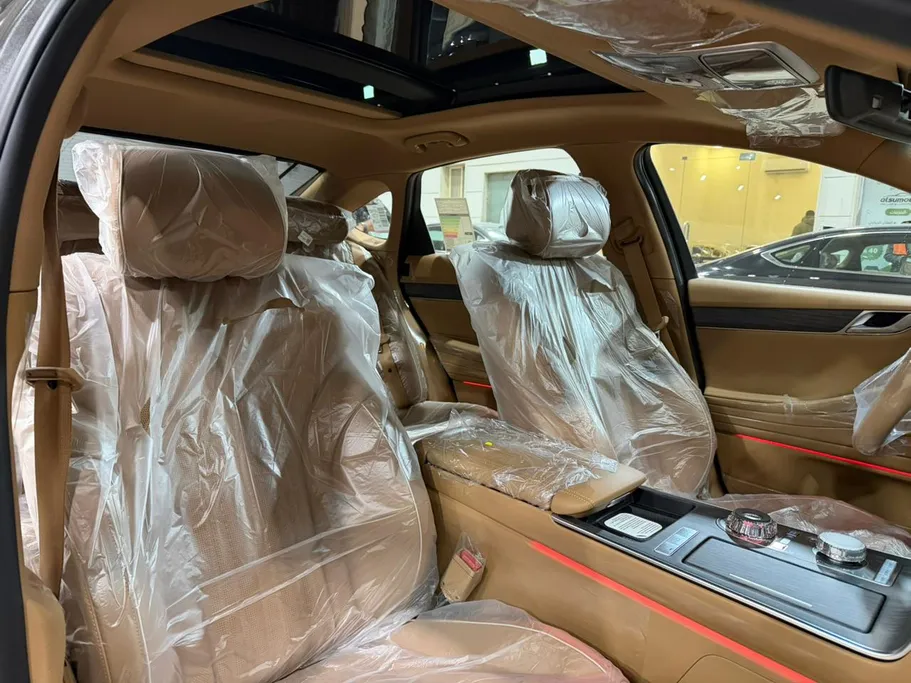 2026 Genesis G80 Platinum 