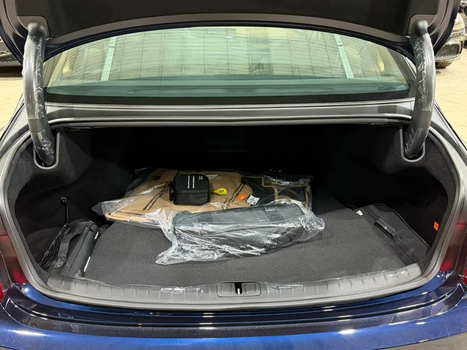 2026 Genesis G80 Platinum 