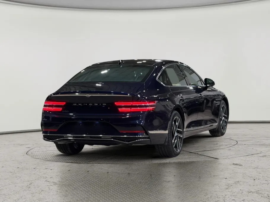 2026 Genesis G80 Platinum 