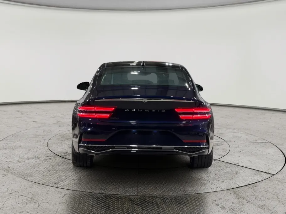 2026 Genesis G80 Platinum 