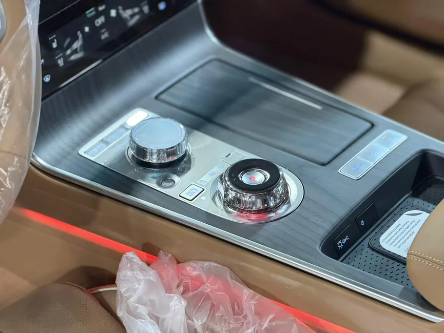 2026 Genesis G80 Platinum 