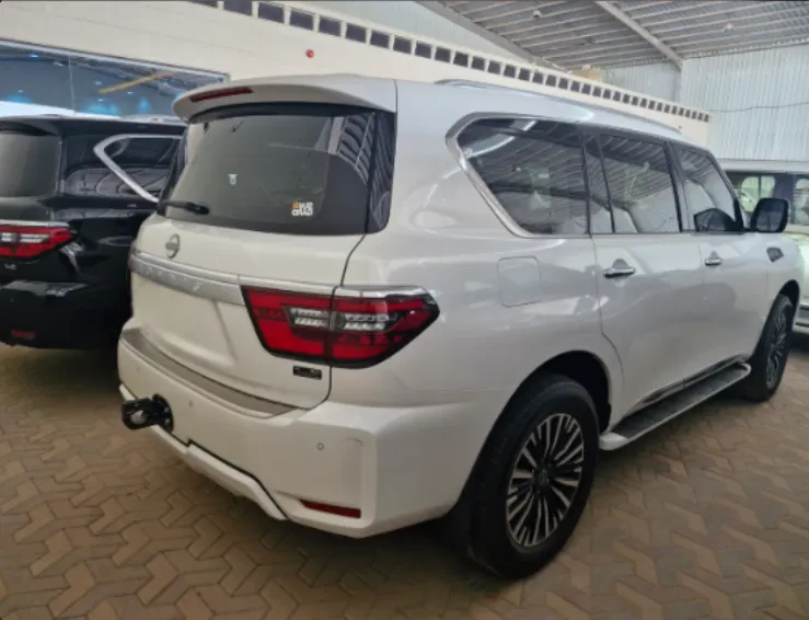 2024 Nissan Patrol SE 