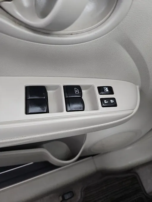 2023 Nissan Sunny SV Comfort 
