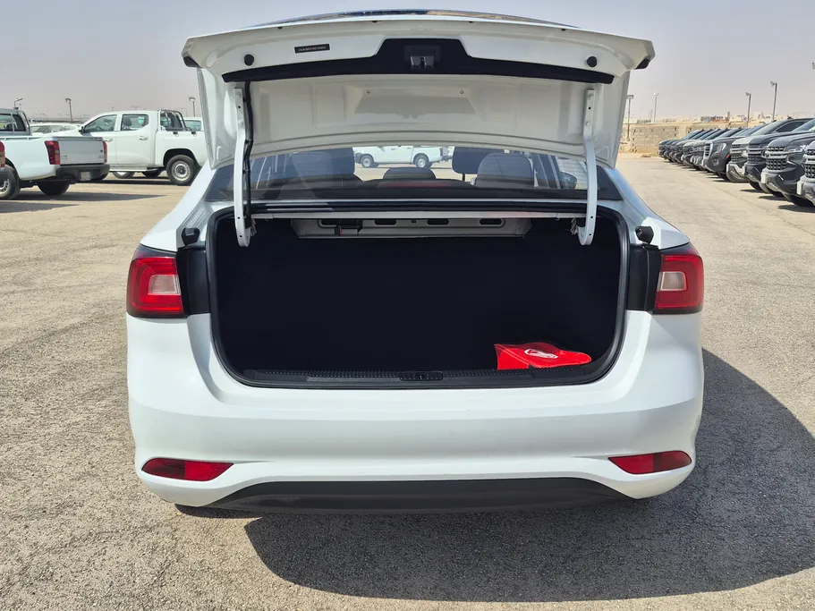 ام جي 5 STD 2024 