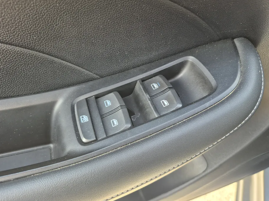 2025 MG 5 STD 