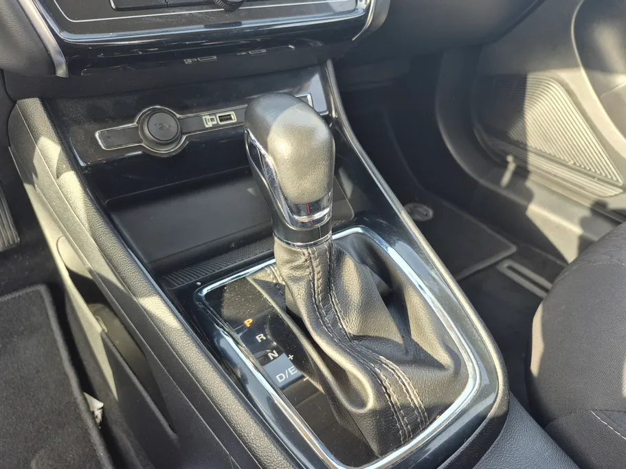 2025 MG 5 STD 