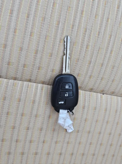 2021 Toyota Yaris  Y 