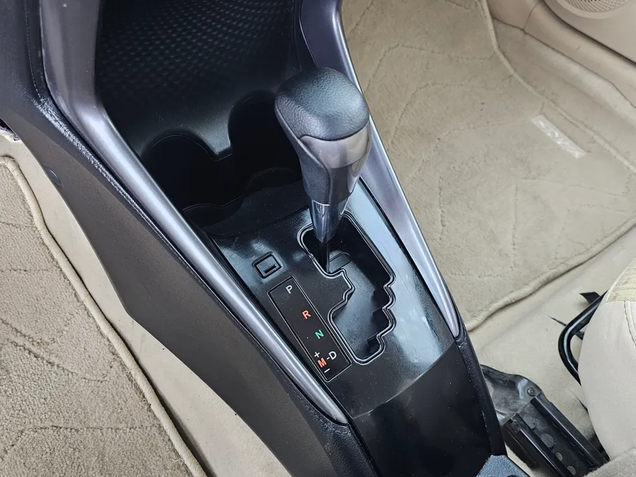 2021 Toyota Yaris  Y 