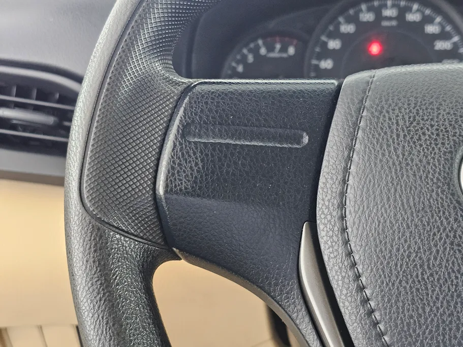 2021 Toyota Yaris  Y 