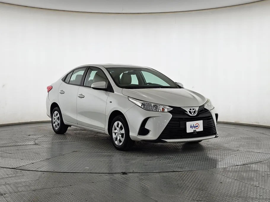 2021 Toyota Yaris  Y 
