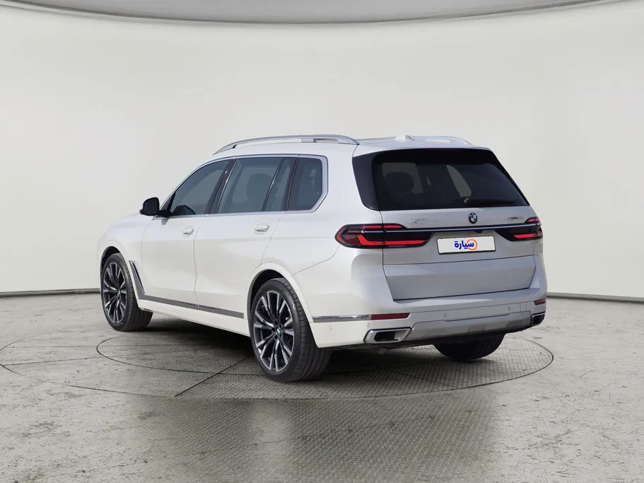 بي ام دبليو الفئة اكس 7 xDrive 40i	 2023 