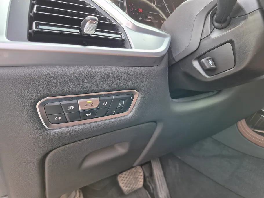 بي ام دبليو الفئة اكس 7 xDrive 40i	 2023 