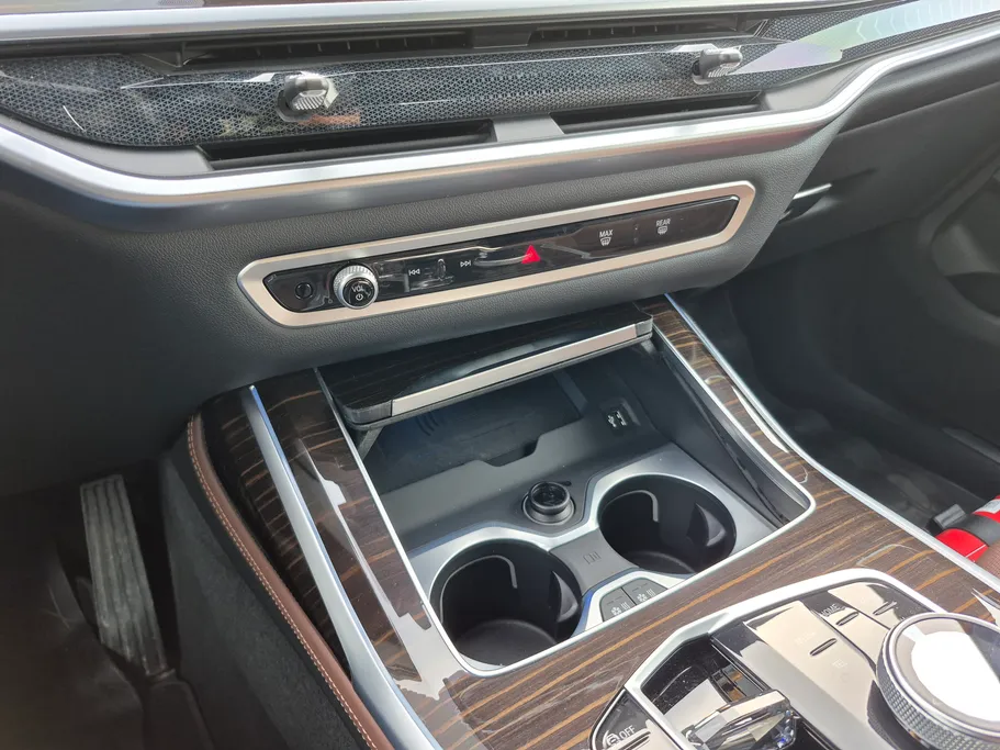 بي ام دبليو الفئة اكس 7 xDrive 40i	 2023 