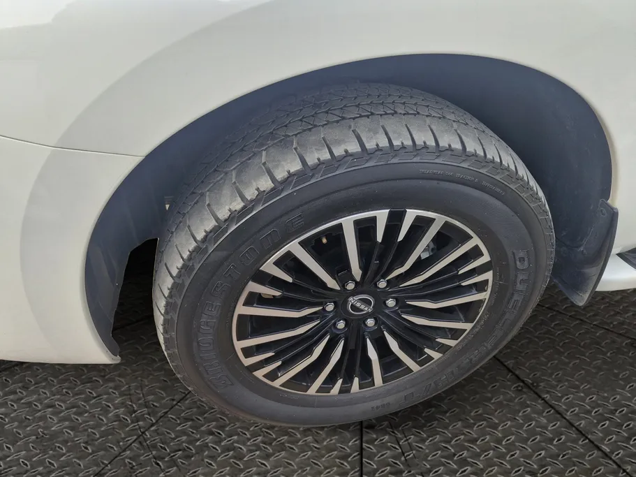 2023 Nissan Patrol Platinum 