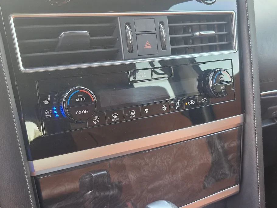 2023 Nissan Patrol Platinum 