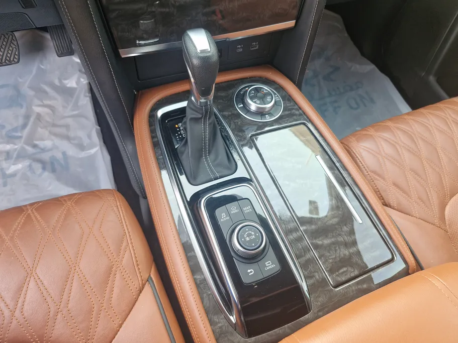 2023 Nissan Patrol Platinum 