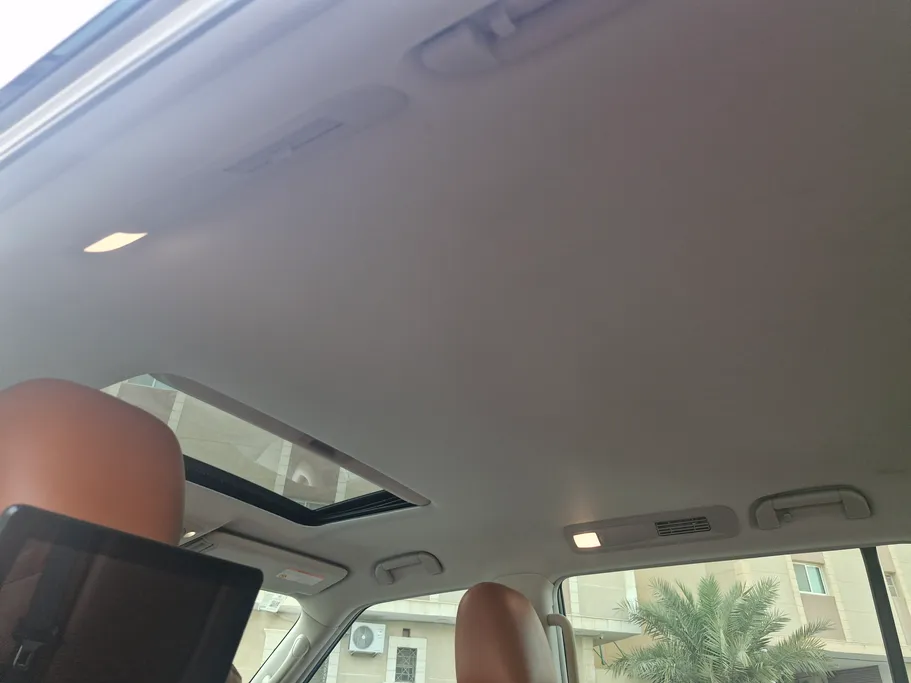 2023 Nissan Patrol Platinum 