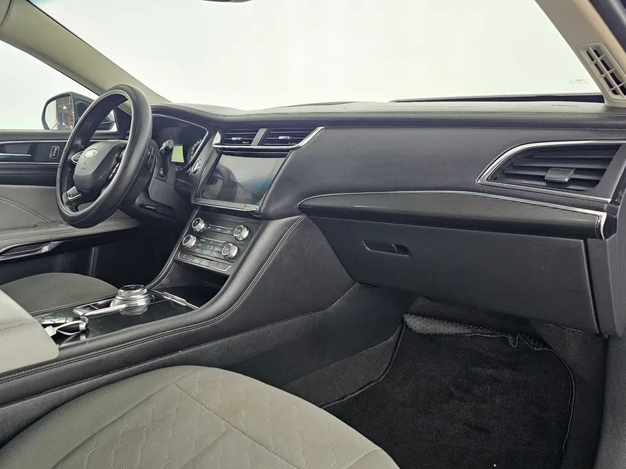 2022 Ford Taurus Trend 