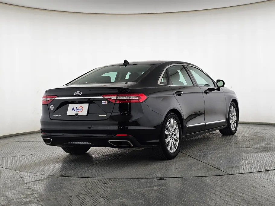 2022 Ford Taurus Trend 