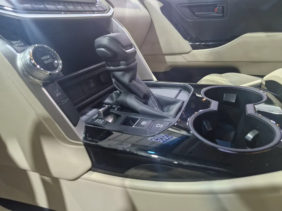 2025 Toyota Land Cruiser GXR 
