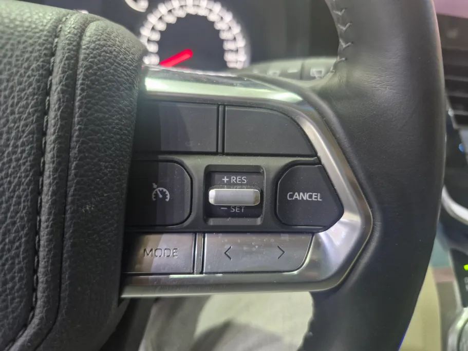 2022 Toyota Land Cruiser GXR3 