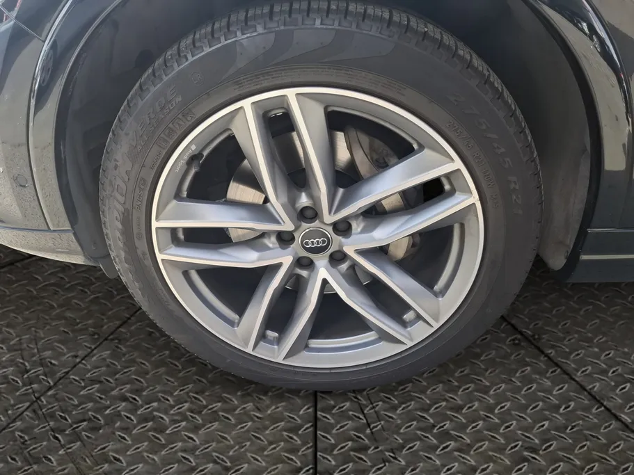 2019 Audi Q7  