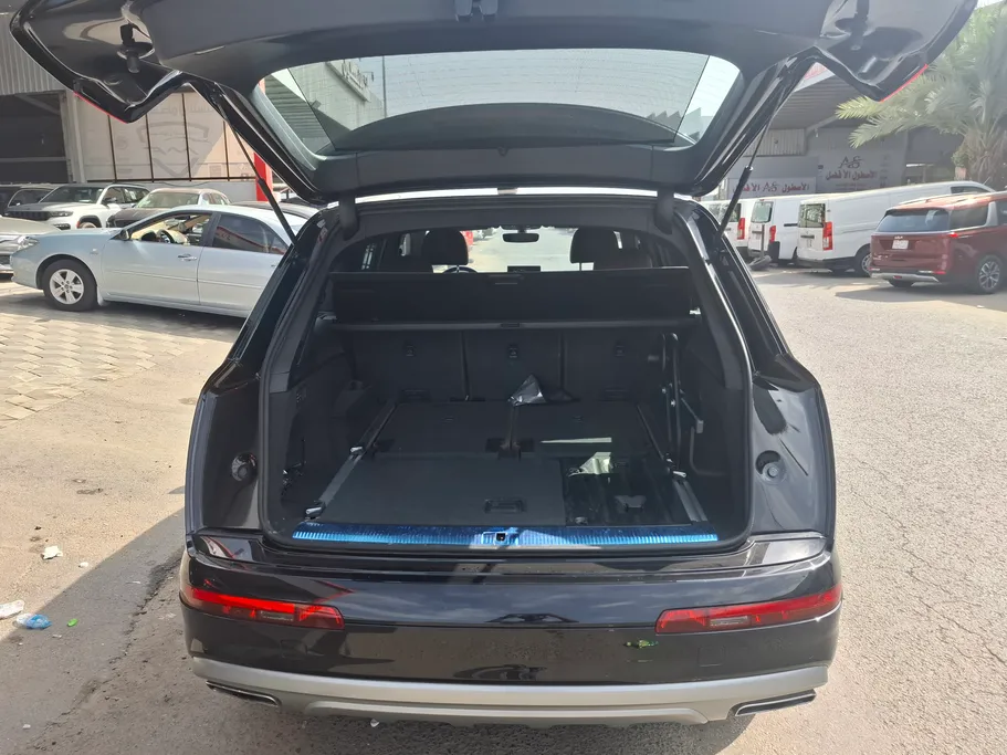 2019 Audi Q7  