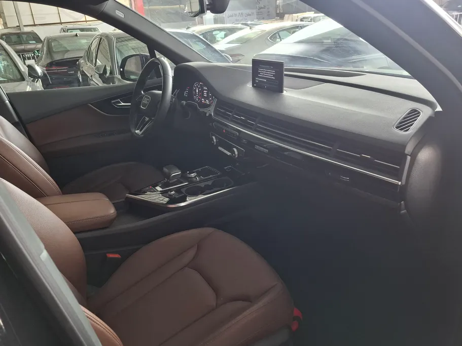 2019 Audi Q7  