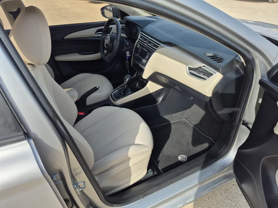 2023 MG 5 STD 