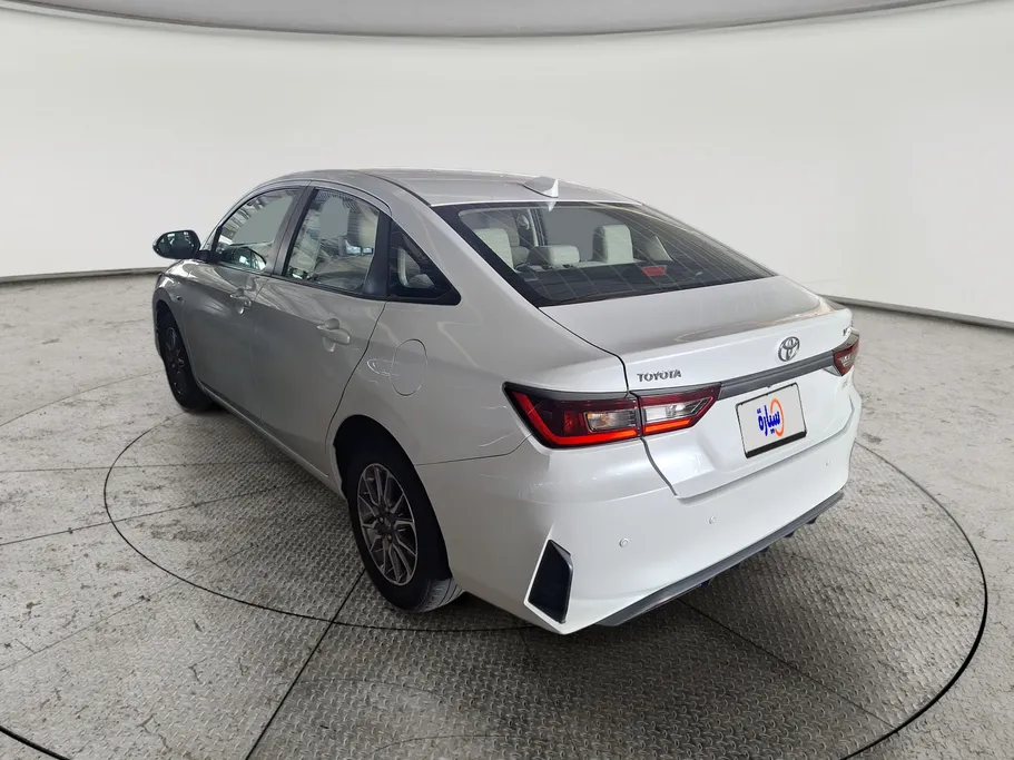 2023 Toyota Yaris  Y 