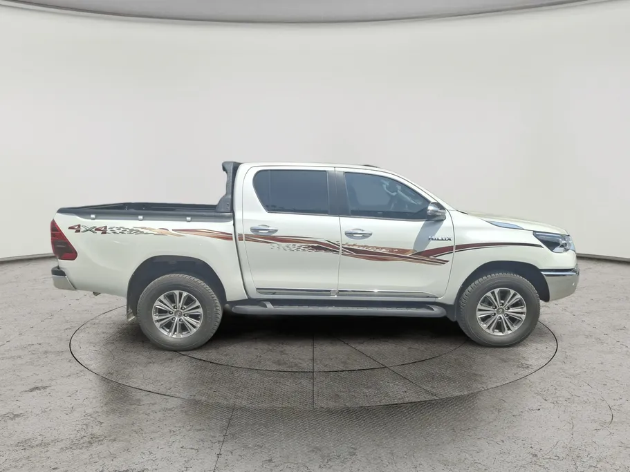 2026 Toyota Hilux SGLX 