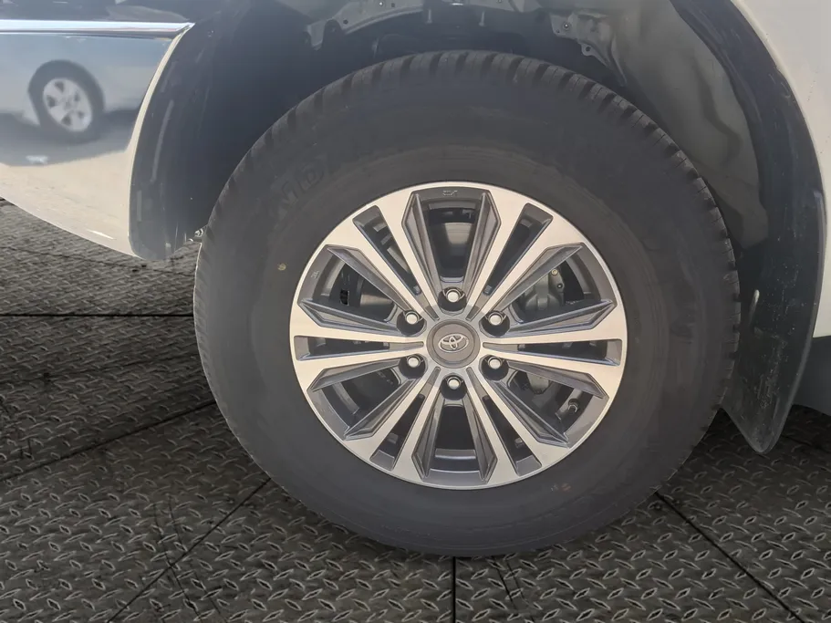 2026 Toyota Hilux SGLX 