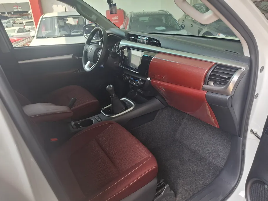2026 Toyota Hilux SGLX 