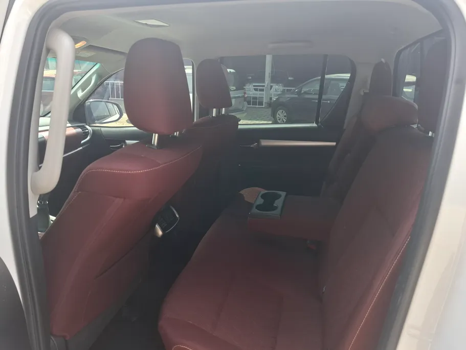 2026 Toyota Hilux SGLX 