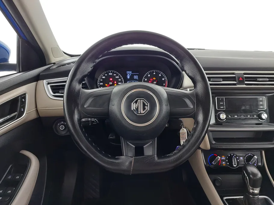 2021 MG 5 STD 
