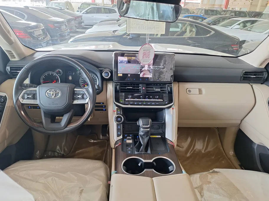 تويوتا لاندكروزر GXR 2023 