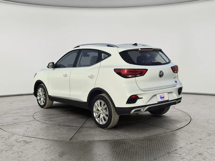 2023 MG ZS STD 