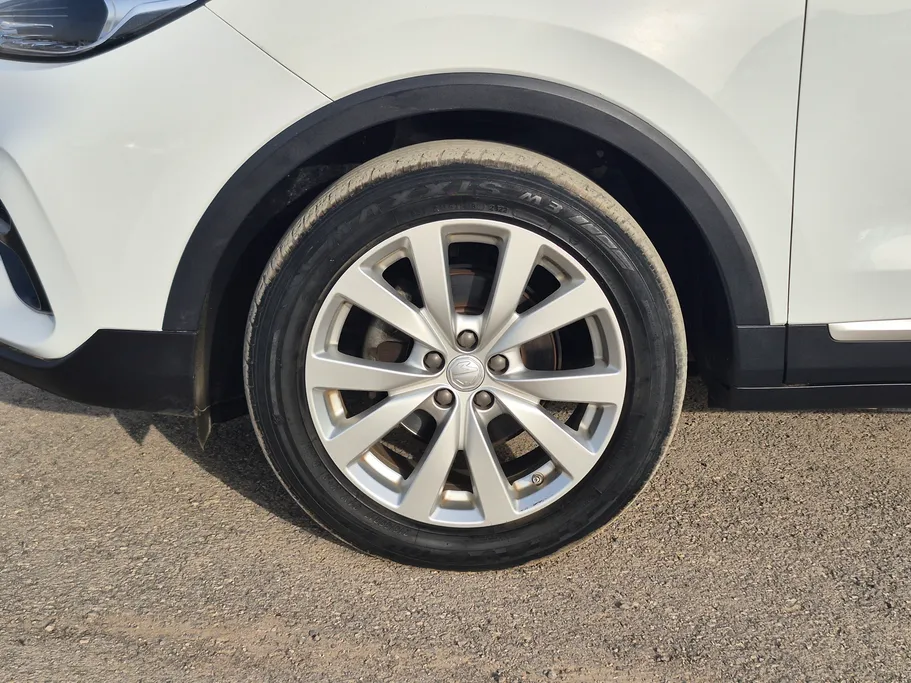 2023 MG ZS STD 