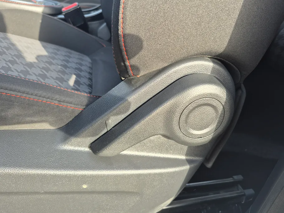 2023 MG ZS STD 